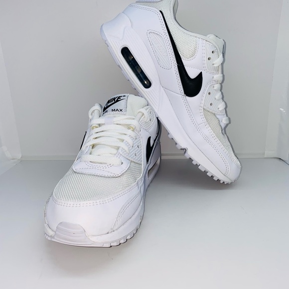 NIKE AIR MAX 90 - Picture 3 of 10
